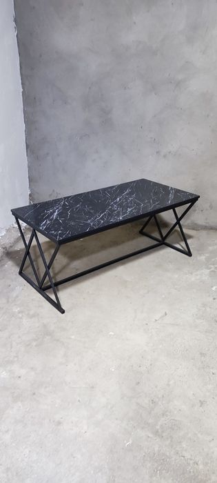 Журнальный столик в стиле лофт