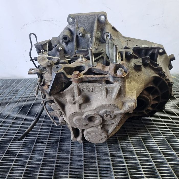 Cutie de viteze manuala Mazda CX - 7 2.2 Diesel 2006 - 2012 173CP Manuala 6 Trepte R2AA ...