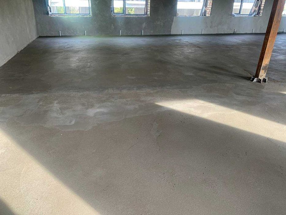 "Полусухая стяжка: совершенство и качество в каждой детали!"