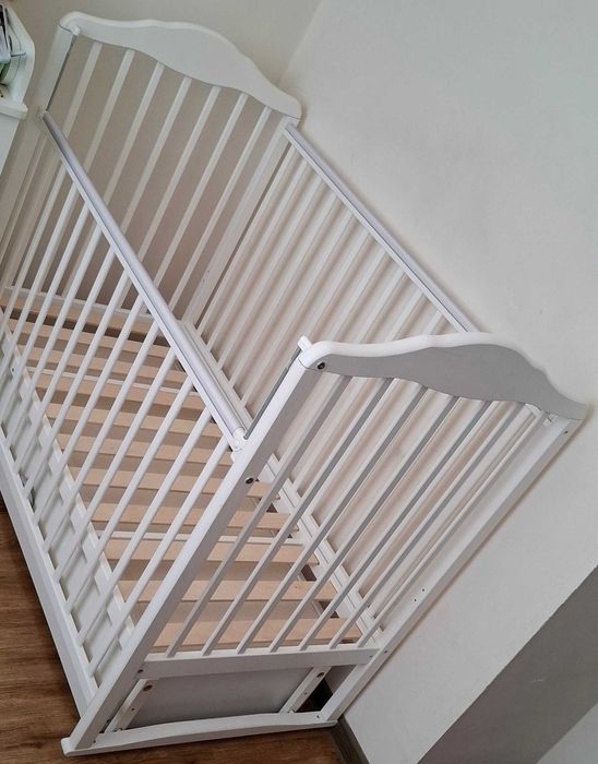 Продается детская кровать с матрасом