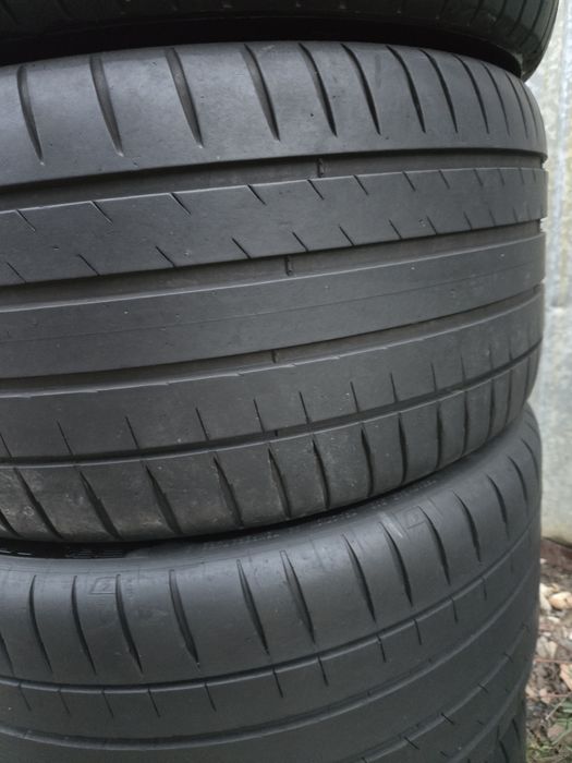 2бр. 275 40 19 Michelin летни.