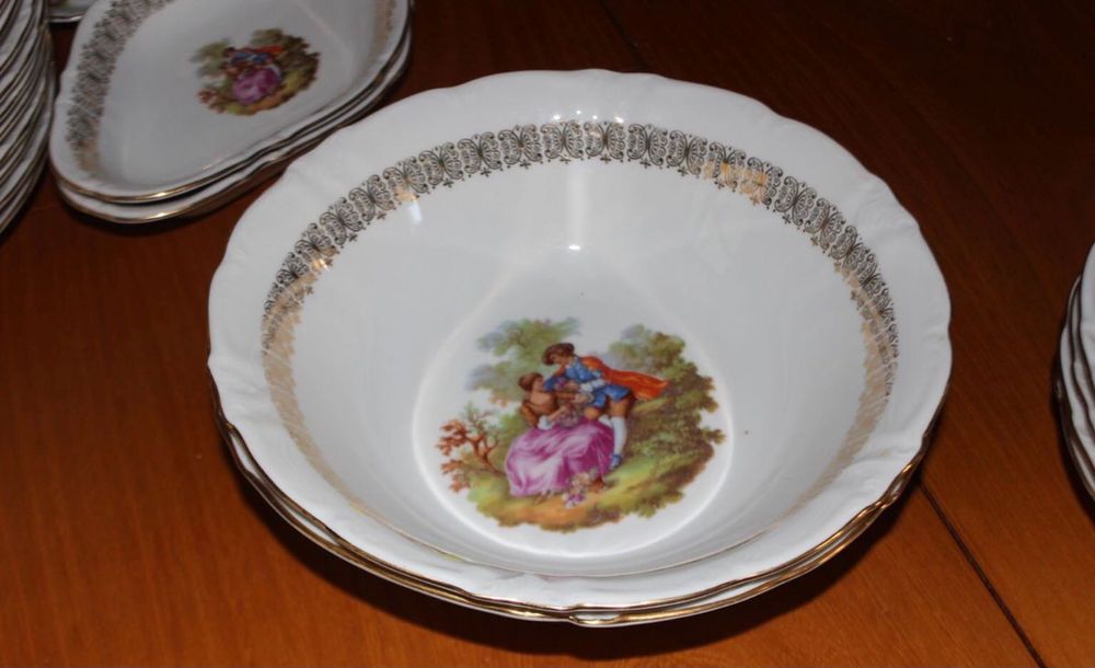 Serviciu de masa 12 persoane 94 piese