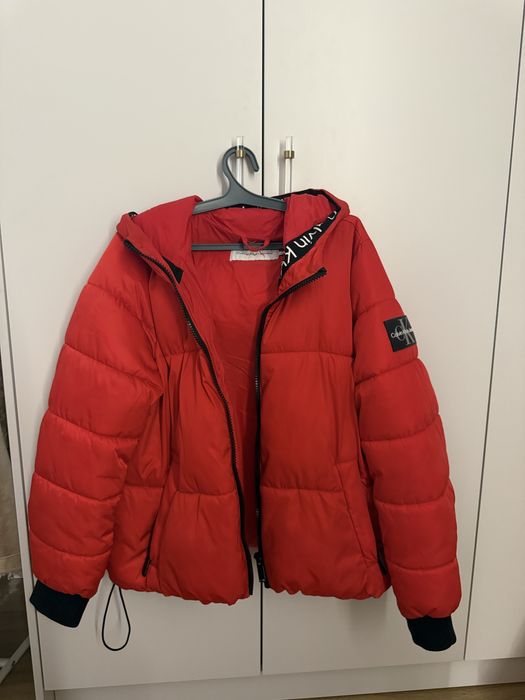 Продам куртку Calvin Klein(оригинал)