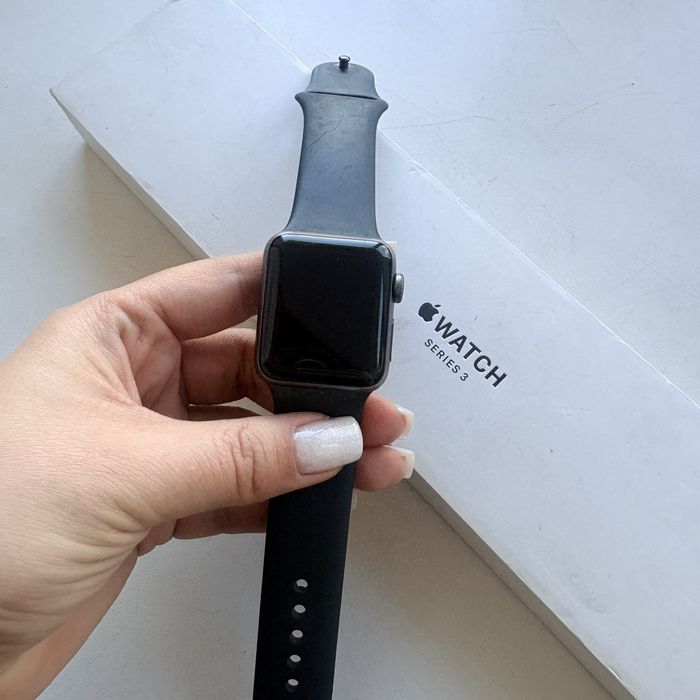 Apple     Watch 3