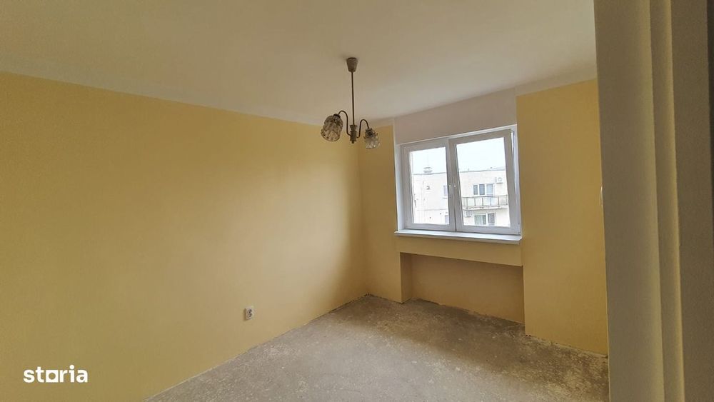 ap. 3 cam MVI str. Gladiolei 6 et 4 , 2 bai , 820 Eu/ mp