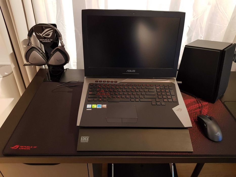 Asus ROG Гeймърски Лаптоп, i7, GTX 1070 8GB, 32GB RAM