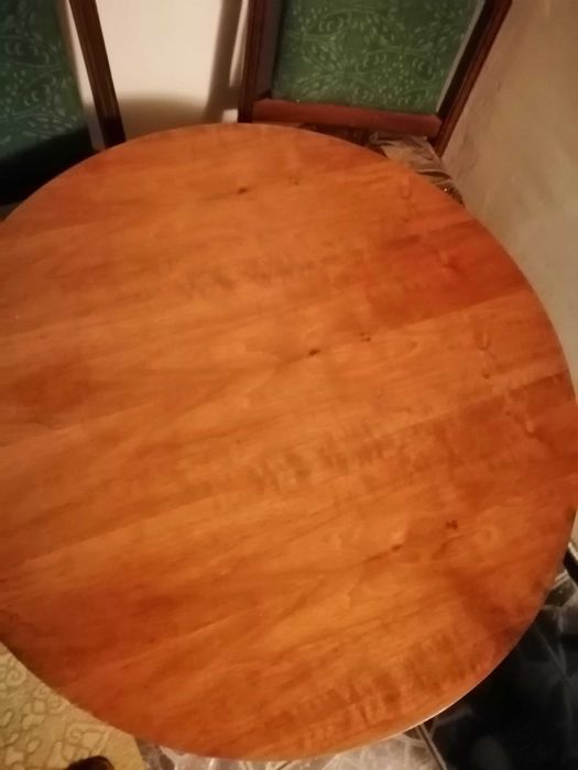 Masa rotunda lemn masiv