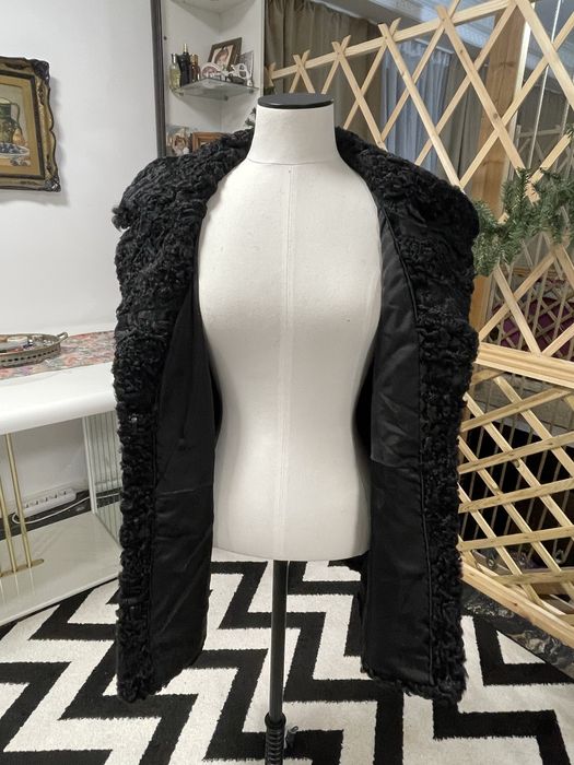 Blana naturala de astrahan