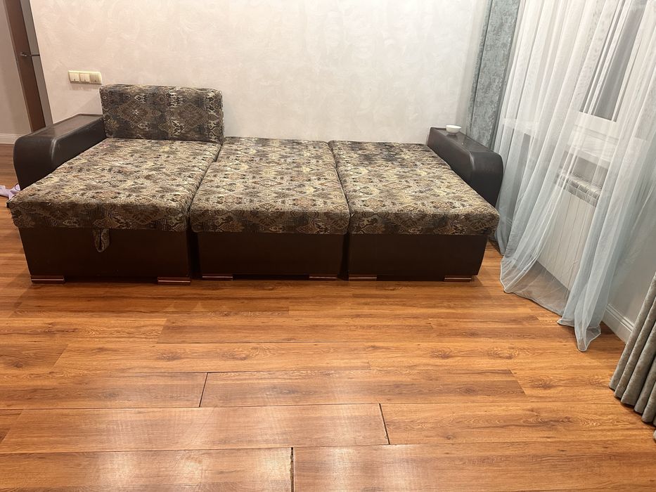 Диван для гостиной