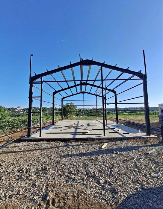 Vând hala structura metalica 10x20x4 pret 2800 euro