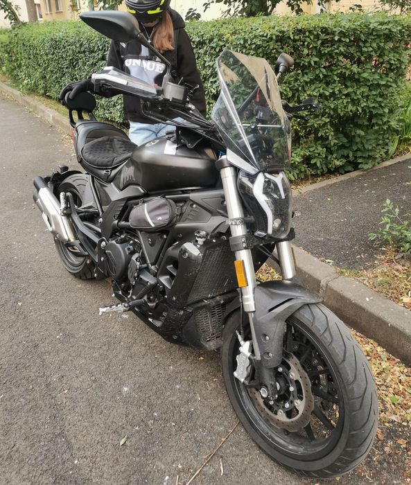 Motocicleta  Benelli 502c