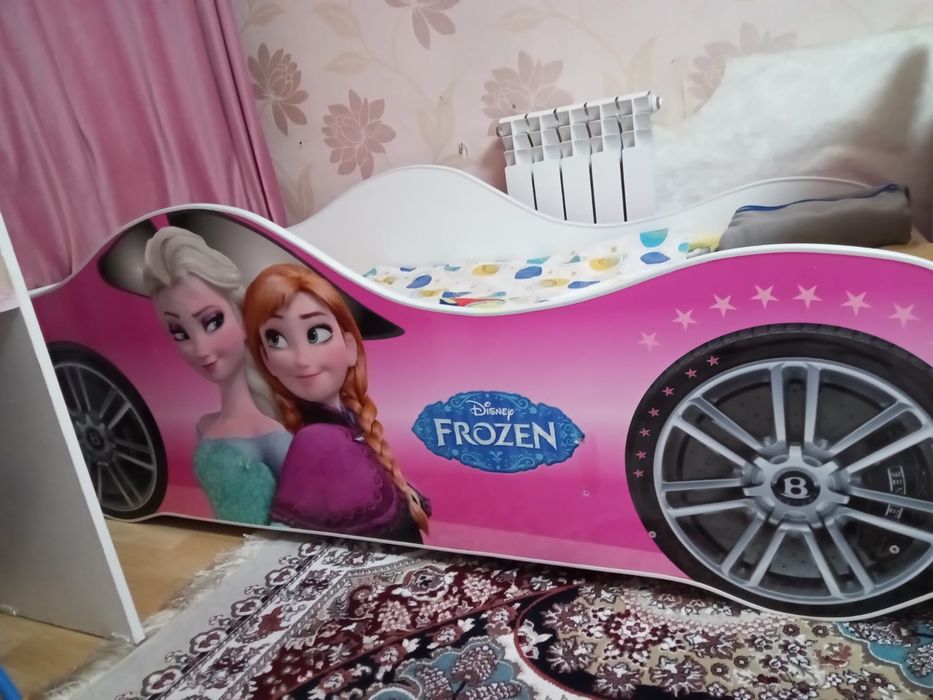 Кравать детский машинка