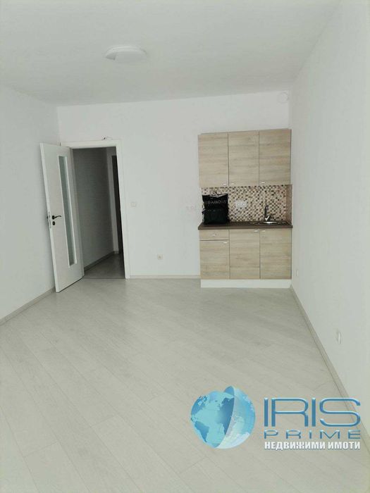 Дава се под наем Офис в Шумен, Център - 33 кв.м за 178.5 € - Снимка #2