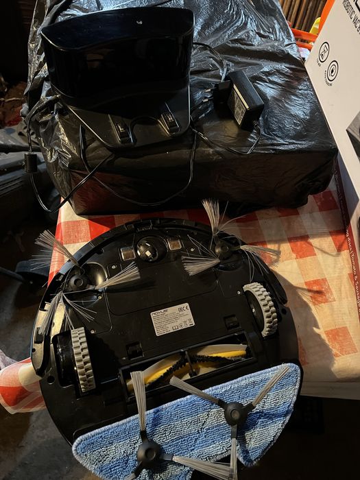 Прахусмукачка робот ROVUS