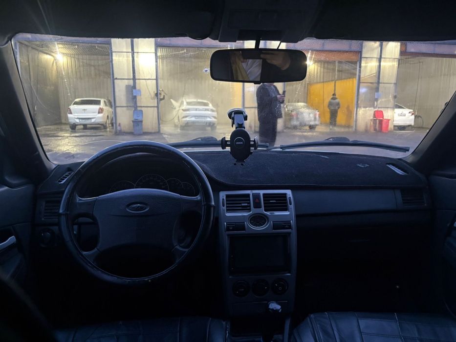 Приора универсал срочно.