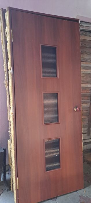 Продам двери б/у