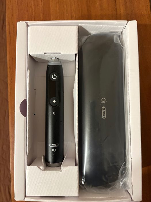 Електрическа четка за зъби Oral-b io 10