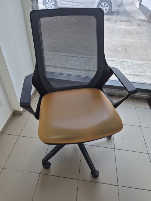 Кресло офисное срочно