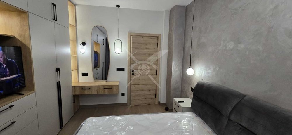 Дава се под наем Двустаен апартамент в София, Център - 60 кв.м за 1250 € - Снимка #3