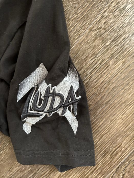 Luda psycho 3 тениска като нова!