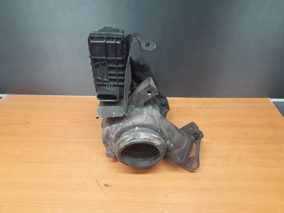 Turbina mercedes 2.2 cdi w203 w211 w209  c e clk  garrett