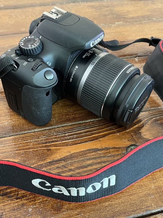 Фотоаппарат CANON 550D с аксессуарами.