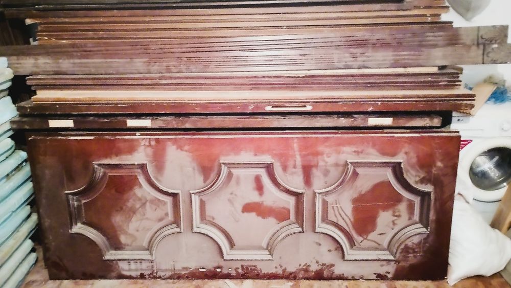 Двери дубовые в хором состаяние