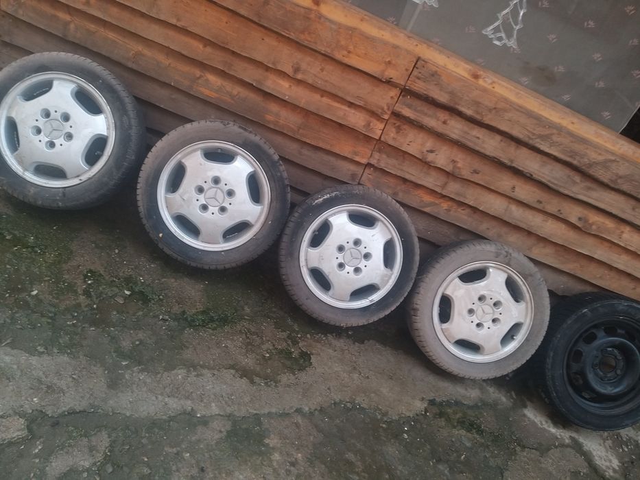Vand 4 roti de aluminiu+roata de rezerva pretul 1000 lei