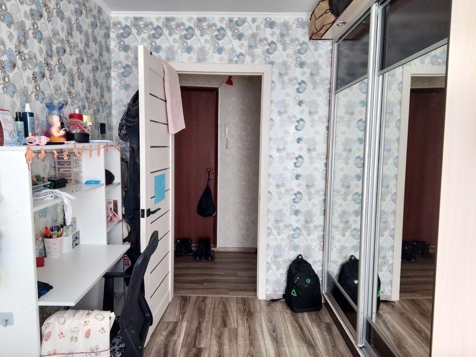 Продам 2-комнатную квартиру