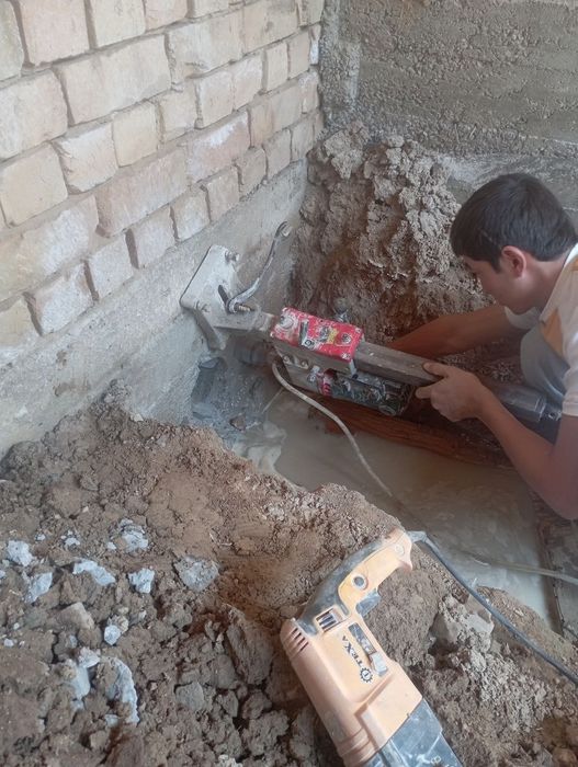 Almazne bureniya devor teshish xizmati