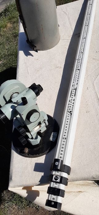 Продам нивелир  советский 1984 года.