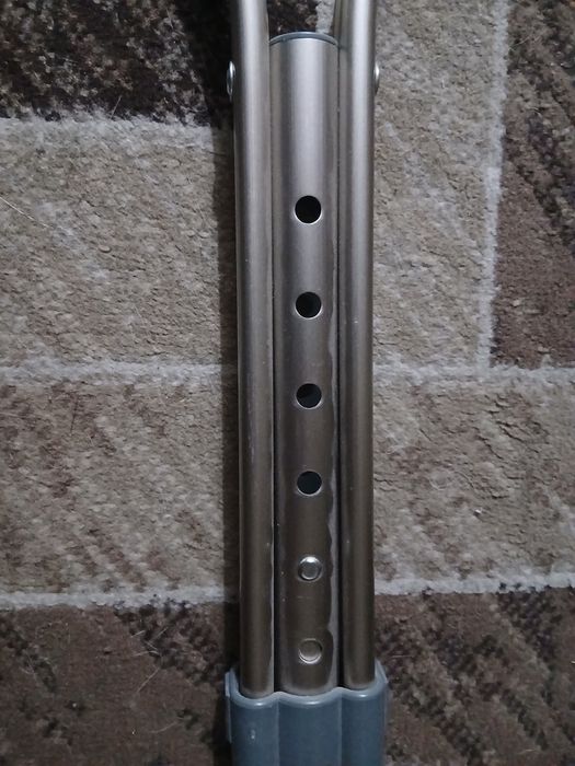 Костыли в хорошем состоянии