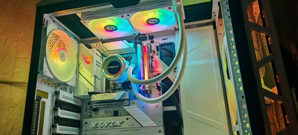 Продавам процесор AMD RYZEN 5 8600G 4.3G BOX AM5 в гаранция