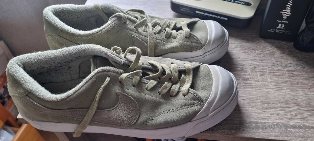 Продавам маратонки Nike