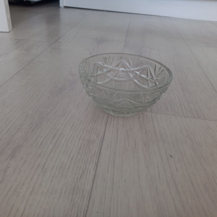 Продам хрустальные конфетницы и рюмки