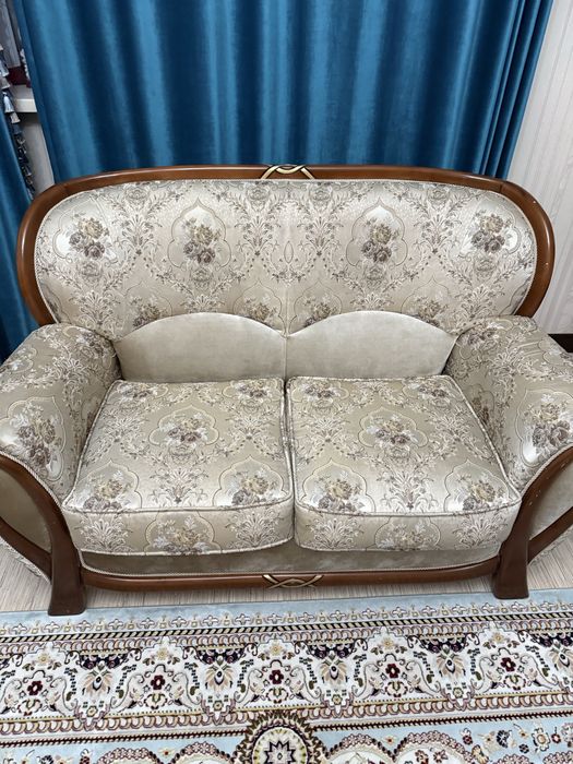 Продается диван 2+1