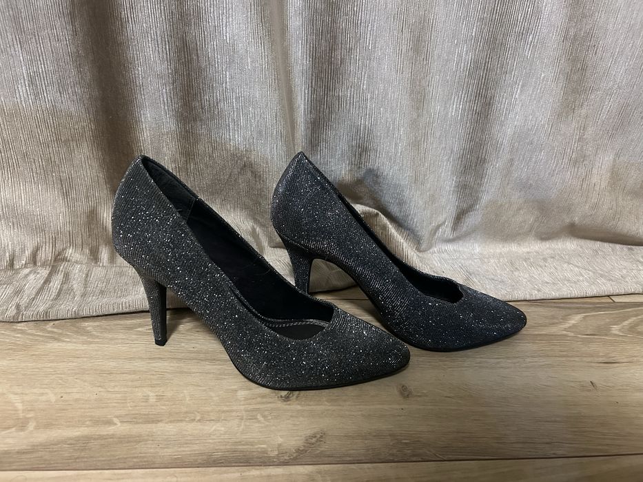 Блестящи дамски обувки на ток Marco Tozzi