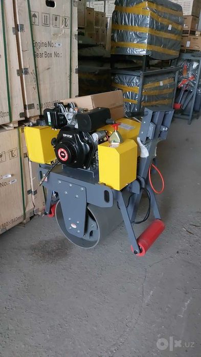 Дорожный каток R-300 (Hoda/Loncin)