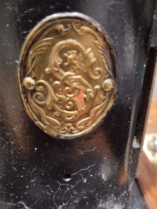 Швейная машинка Зингер Singer