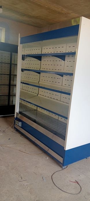 Витрина холдилник