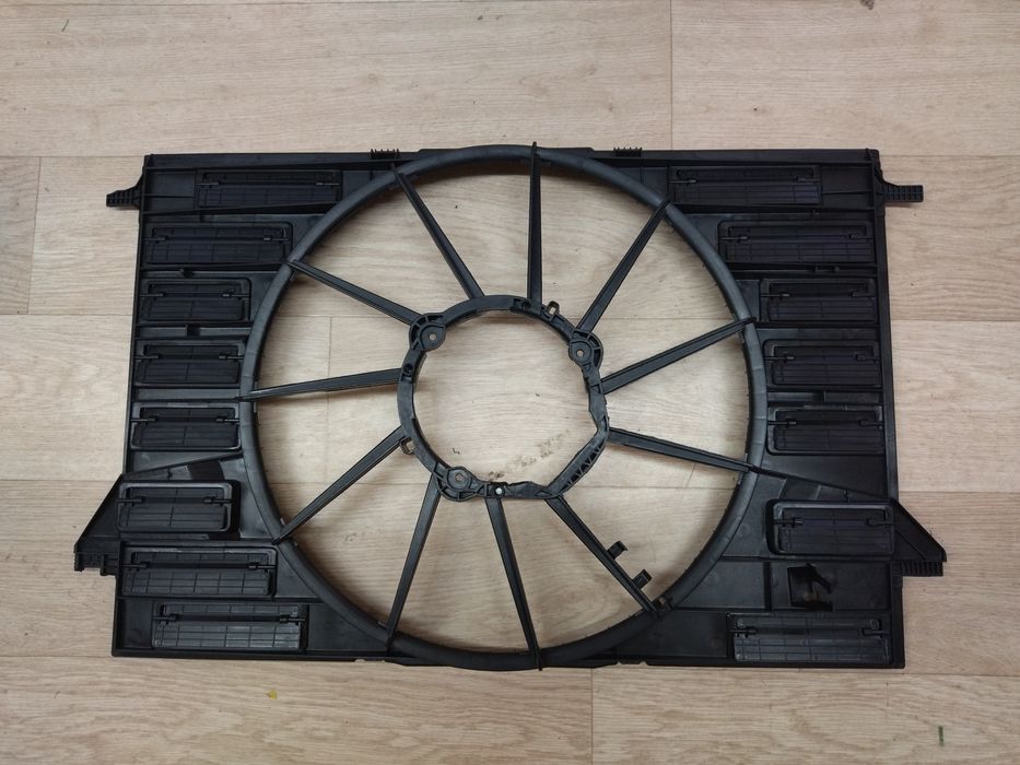 Диффузор вентилятора радиатора