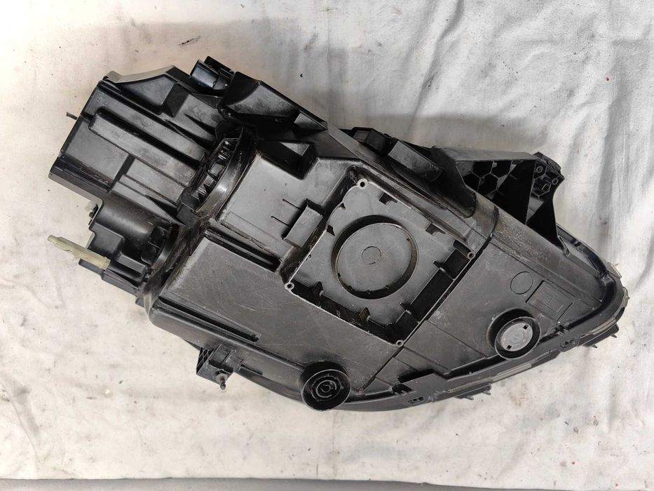 Оригинален фар Ляв Десен  Форд Пума  Ford Puma Led