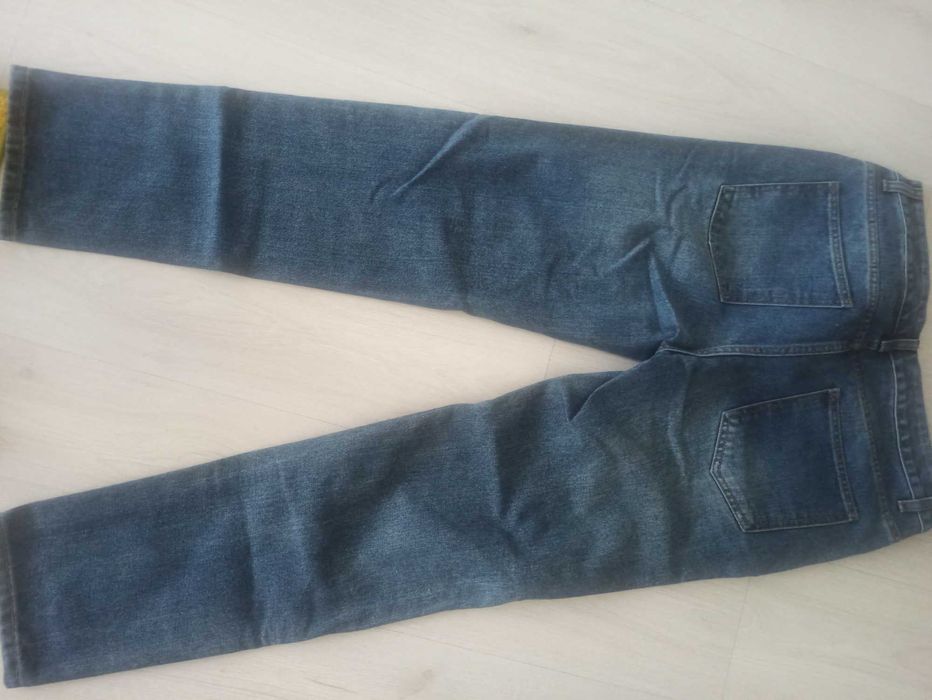 Мъжки нови дънки