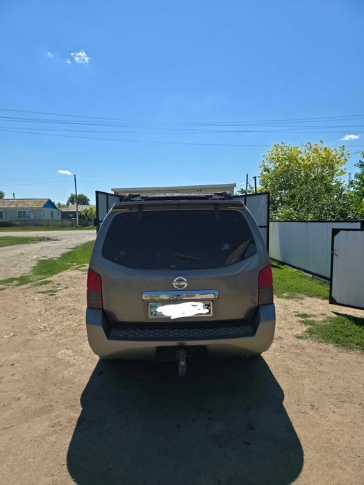 Nissan pathfinder r51