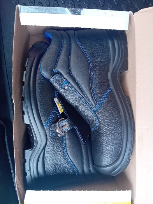 Ghete ptr muncitori.