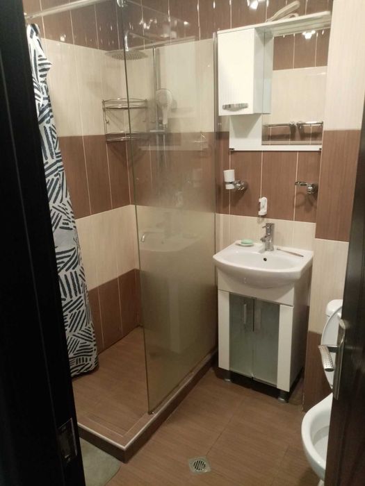 Дава се под наем Двустаен апартамент в София, Полигона - 75 кв.м за 550 € - Снимка #3