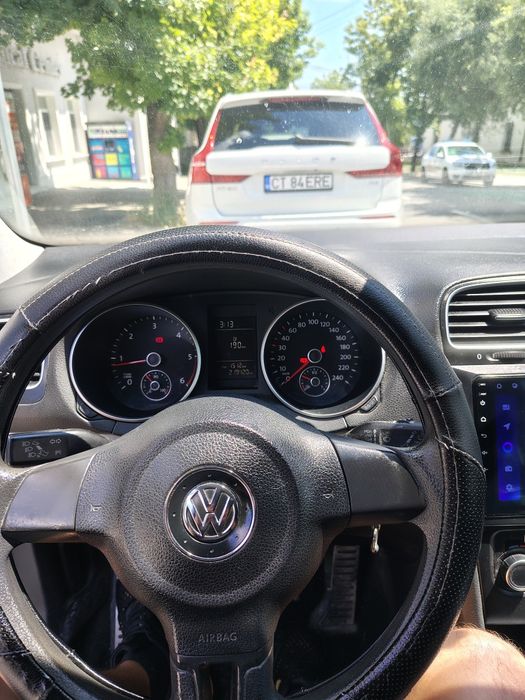 VOLKSWAGEN Golf 2012 — imagine 4