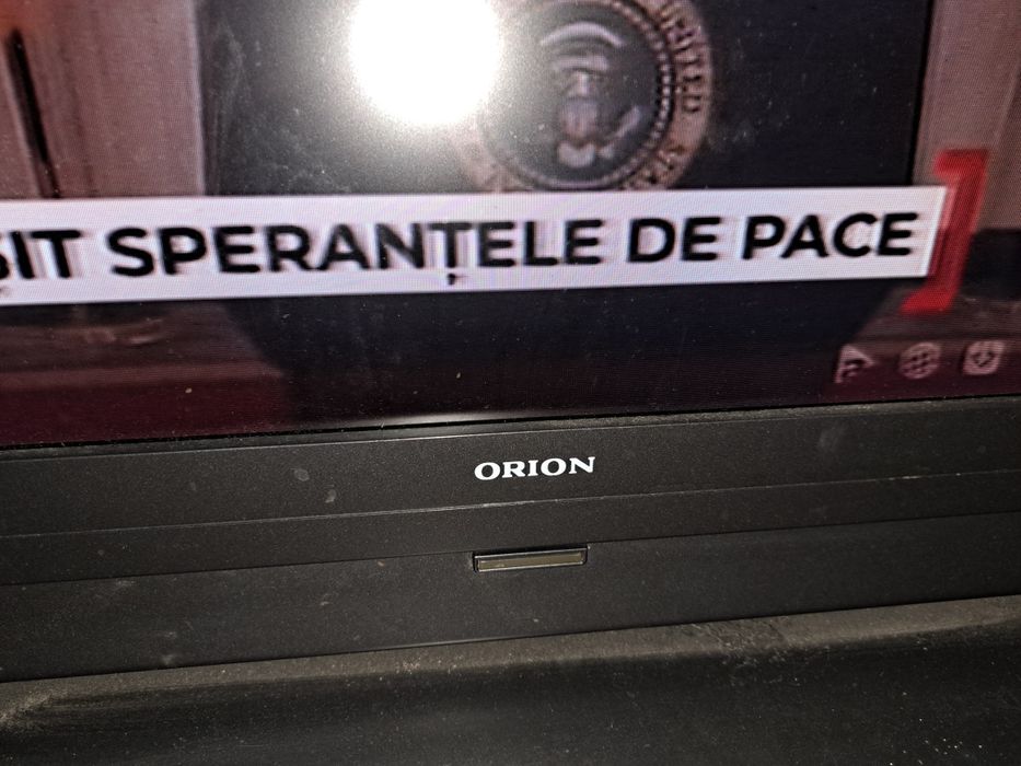Magnetofon si televizor plasma