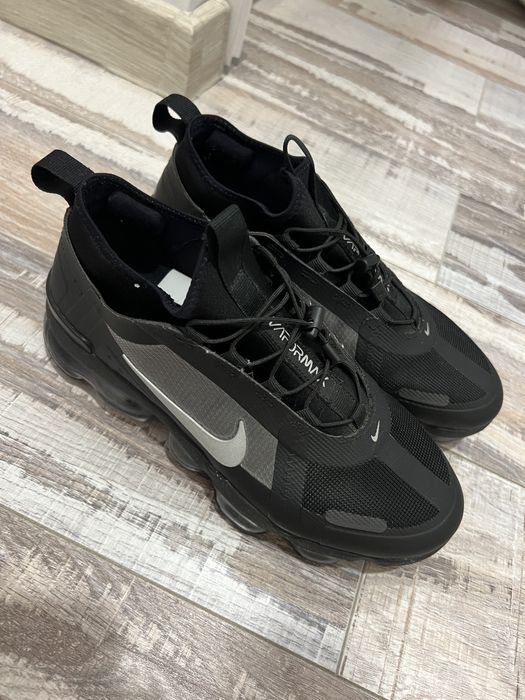 Дамски маратонки NIKE AIR VAPORMAX