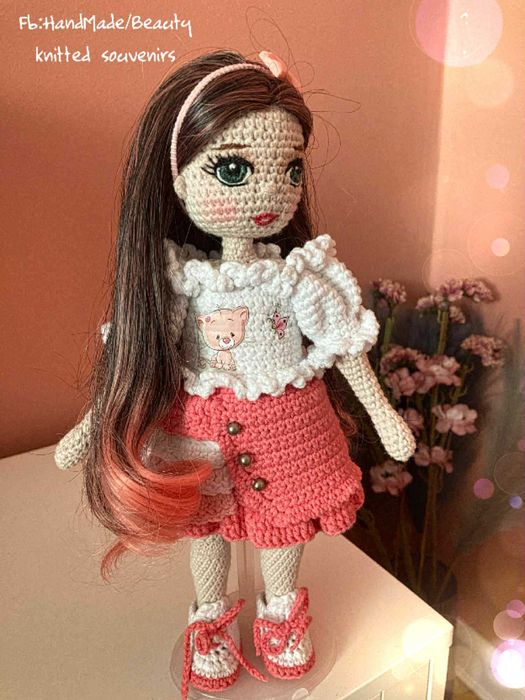 Плетена кукла Кати